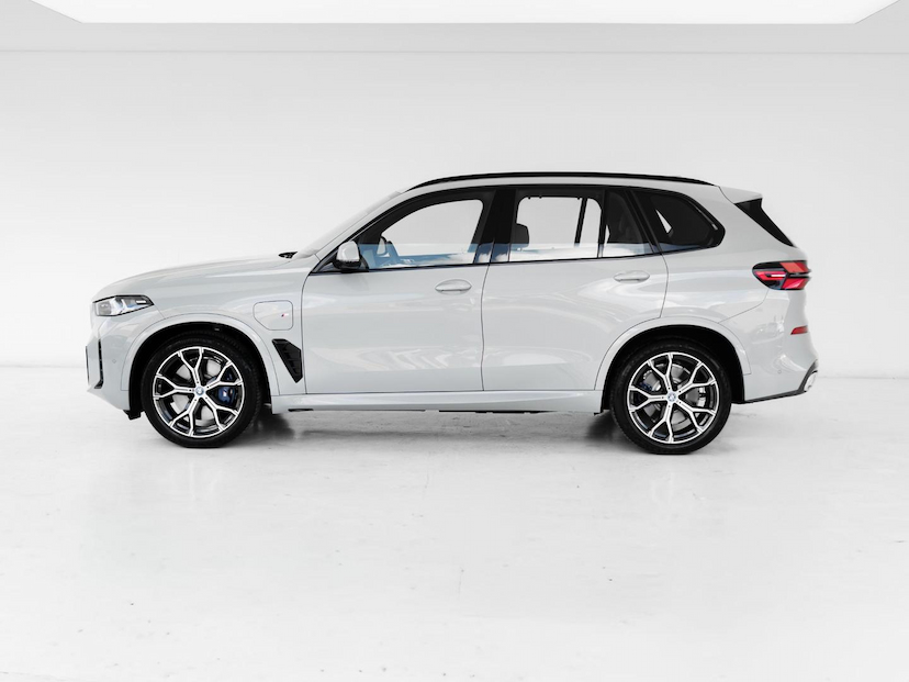 Foto do veículo BMW X5  XDRIVE50E MSP 2025 5.000 KM 679.000,00