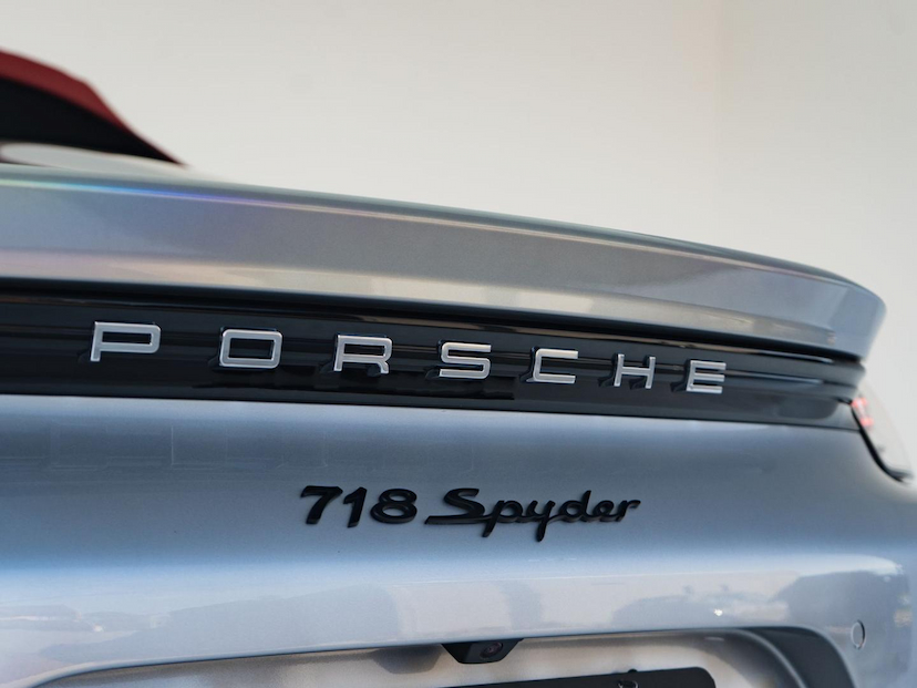 Foto do veículo PORSCHE BOXSTER SPYDER 2023 5.220 KM 859.000,00