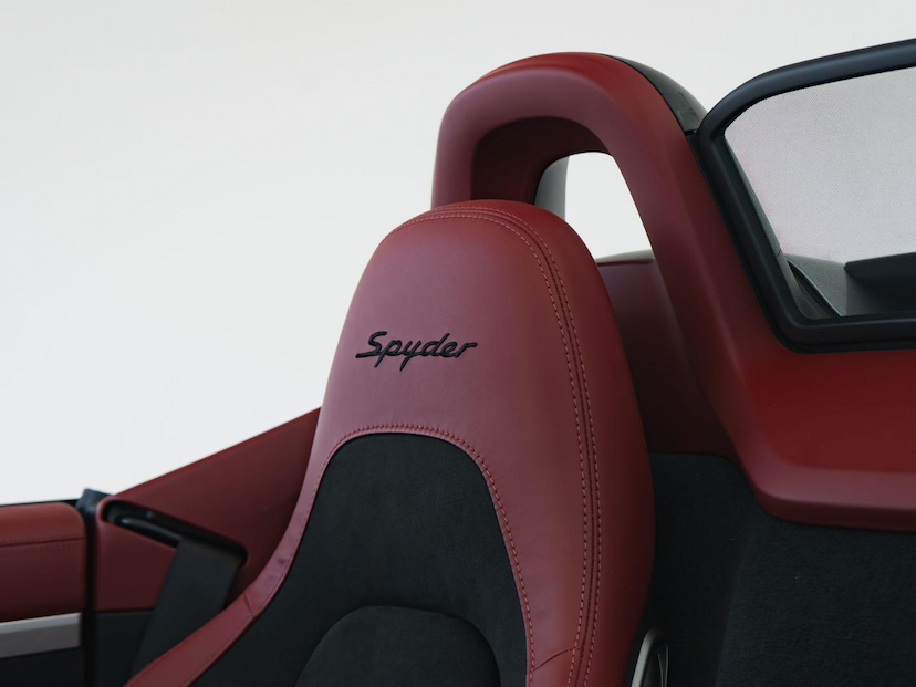 Foto do veículo PORSCHE BOXSTER SPYDER 2023 5.220 KM 859.000,00
