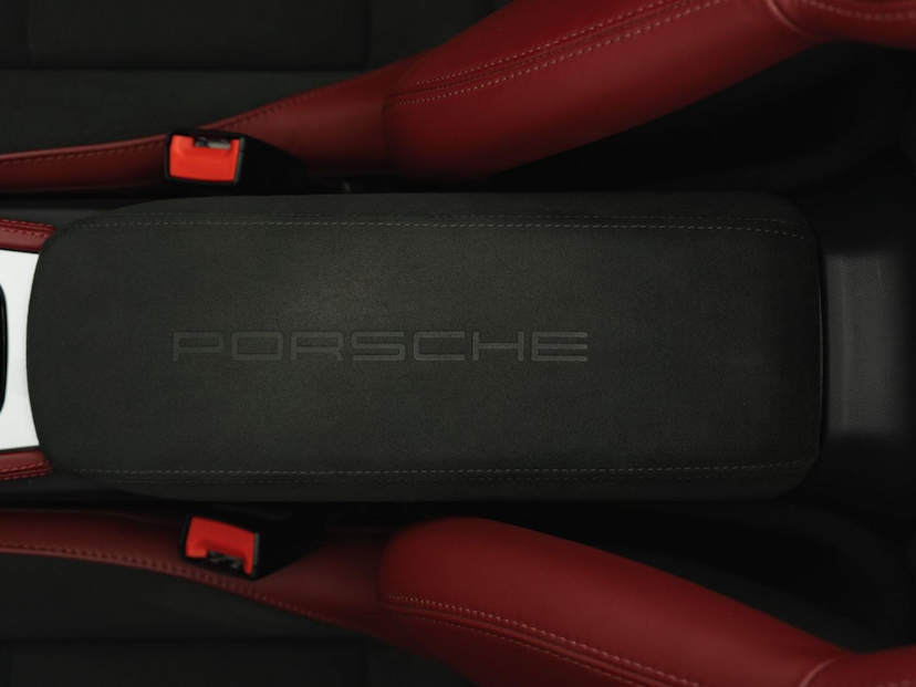 Foto do veículo PORSCHE BOXSTER SPYDER 2023 5.220 KM 859.000,00