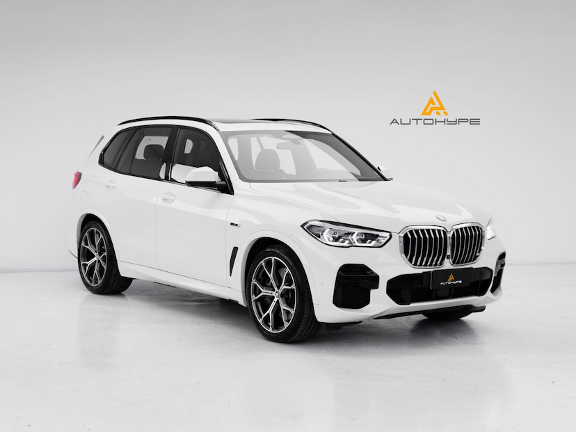 Foto do veículo BMW X5 45E M SPORT 2023 33.119 KM 419.000,00
