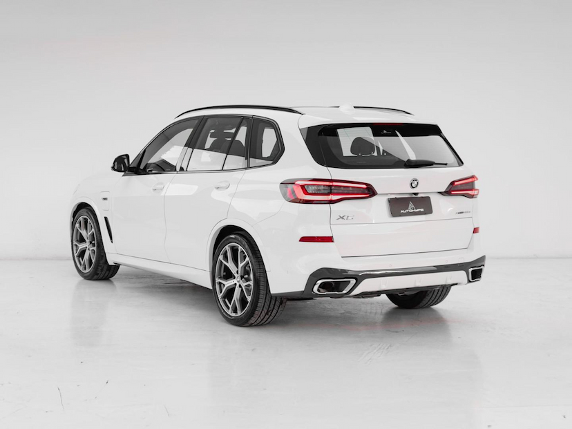 Foto do veículo BMW X5 45E M SPORT 2023 33.119 KM 419.000,00