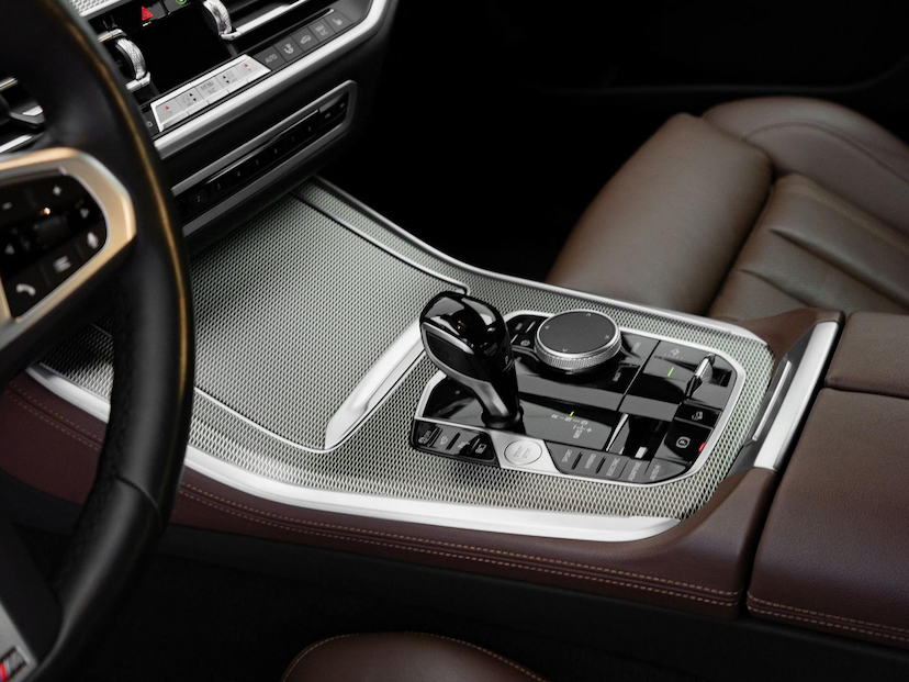 Foto do veículo BMW X5 45E M SPORT 2023 33.119 KM 419.000,00