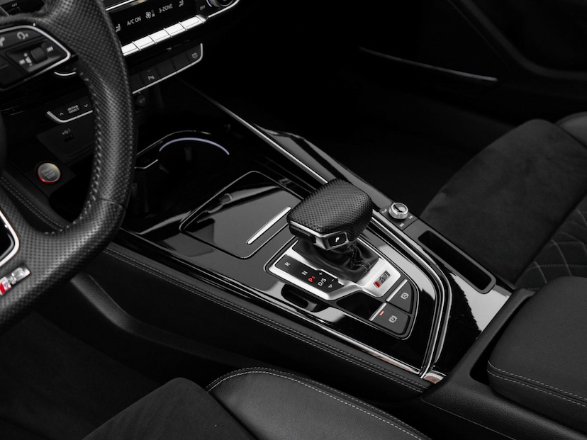 Foto do veículo AUDI RS5 SPORTBACK 2021 33.156 KM 409.000,00