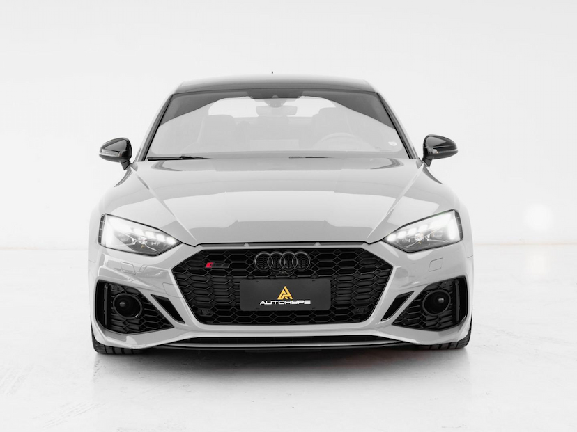 Foto do veículo AUDI RS5 SPORTBACK 2021 33.156 KM 409.000,00
