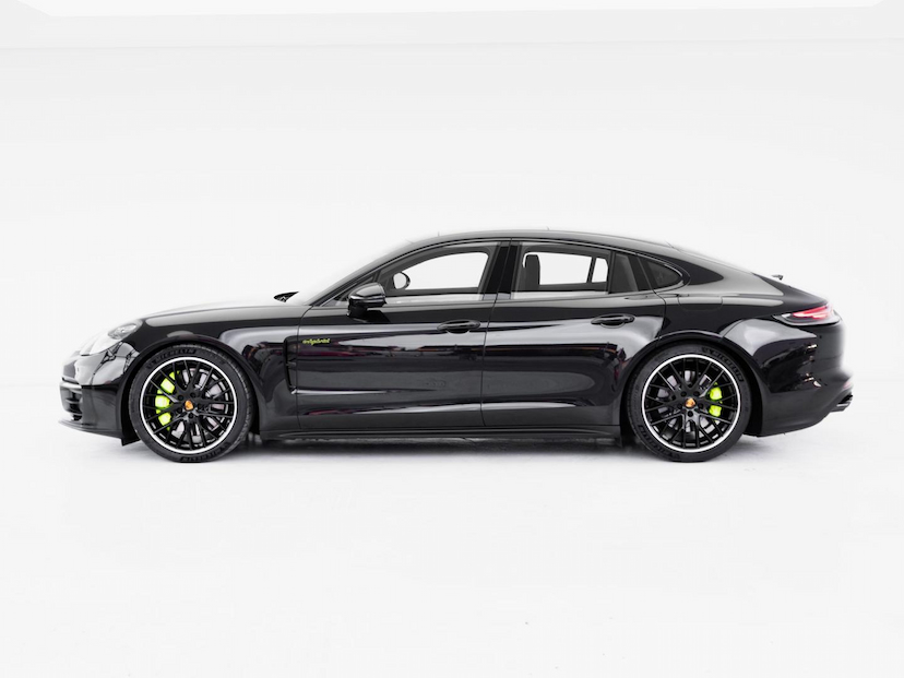 Foto do veículo PORSCHE PANAMERA 4 E-HYBRID 2022 23.365 KM 599.000,00