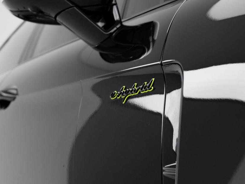 Foto do veículo PORSCHE PANAMERA 4 E-HYBRID 2022 23.365 KM 599.000,00