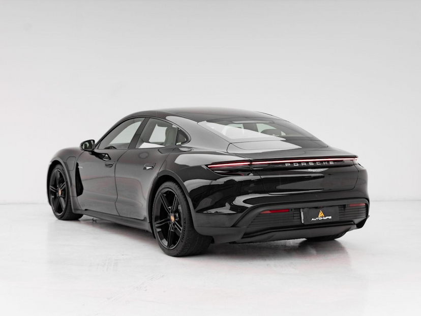 Foto do veículo PORSCHE TAYCAN  2021 36.485 KM 399.000,00
