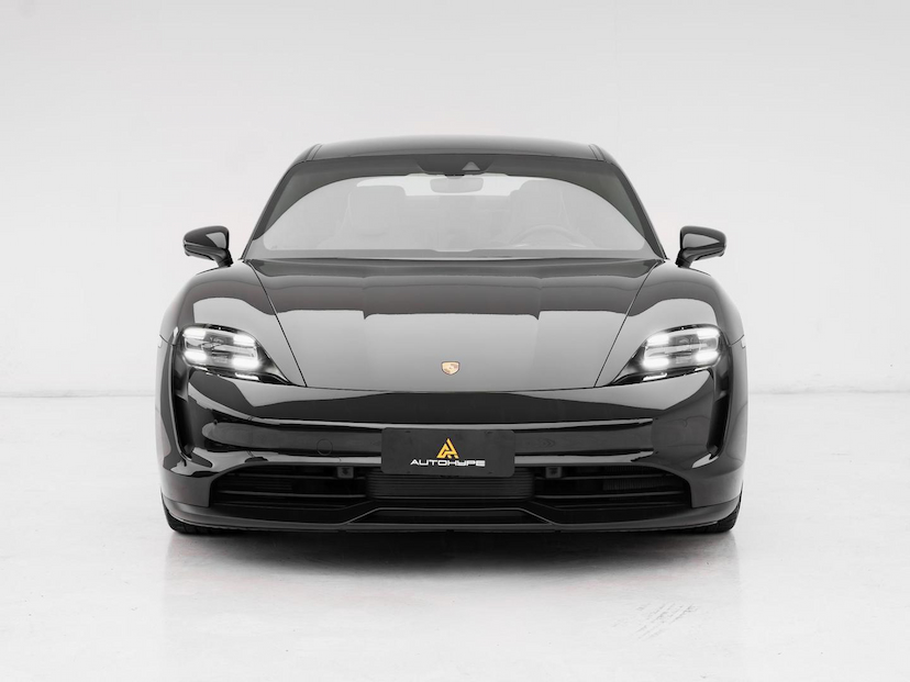 Foto do veículo PORSCHE TAYCAN  2021 36.485 KM 399.000,00
