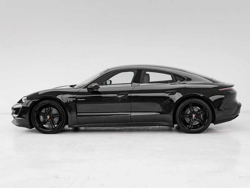 Foto do veículo PORSCHE TAYCAN  2021 36.485 KM 399.000,00
