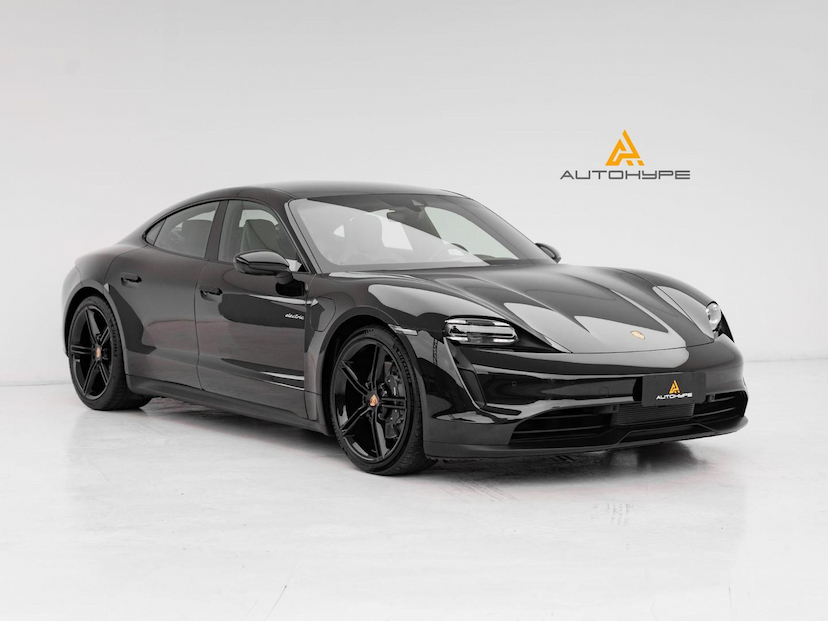 Foto do veículo PORSCHE TAYCAN  2021 36.485 KM 399.000,00