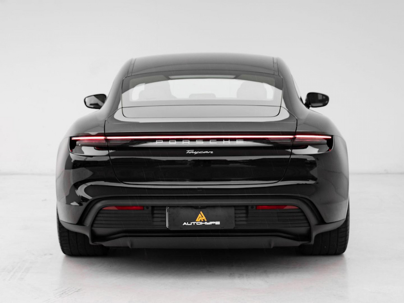 Foto do veículo PORSCHE TAYCAN  2021 36.485 KM 399.000,00