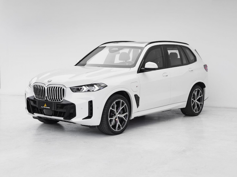 Foto do veículo BMW X5 50E M SPORT 2025 11.023 KM 749.000,00
