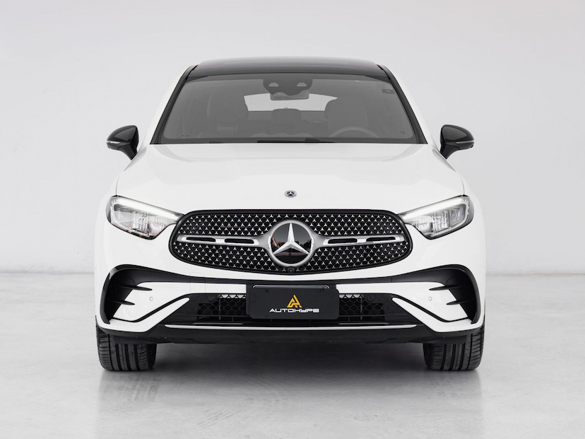 Foto do veículo MERCEDES-BENZ GLC 300 GLC300 4M CO 2026 1.675 KM 499.000,00
