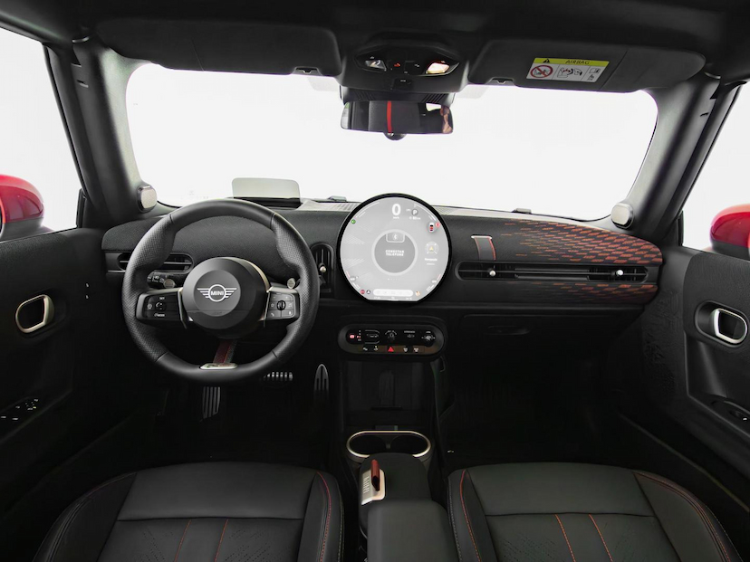 Foto do veículo MINI JOHN COOPER WORKS CABRIO 2026 2.447 KM 329.000,00