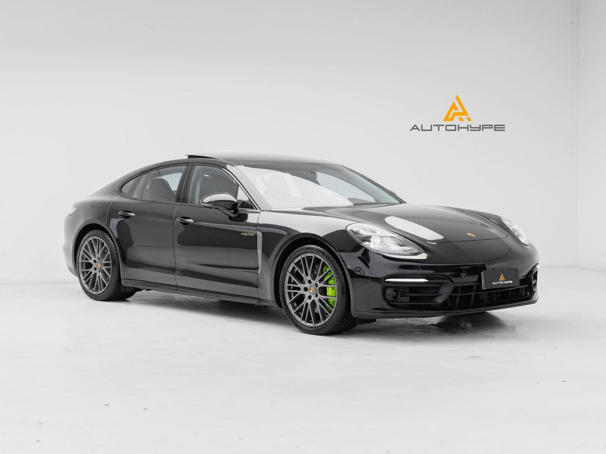 Foto do veículo PORSCHE PANAMERA  4EHYB 2023/2023 13.375 KM R$ 629.000,00