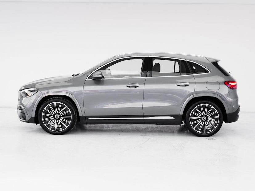 Foto do veículo MERCEDES-BENZ GLA 200 GLA200 AMG LINE 2025 12.902 KM 299.000,00