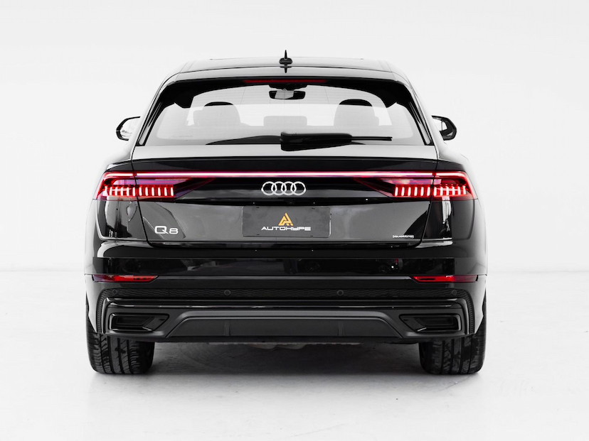 Foto do veículo AUDI Q8 SPORTBACK HIBRIDO 2023 23.465 KM 449.000,00