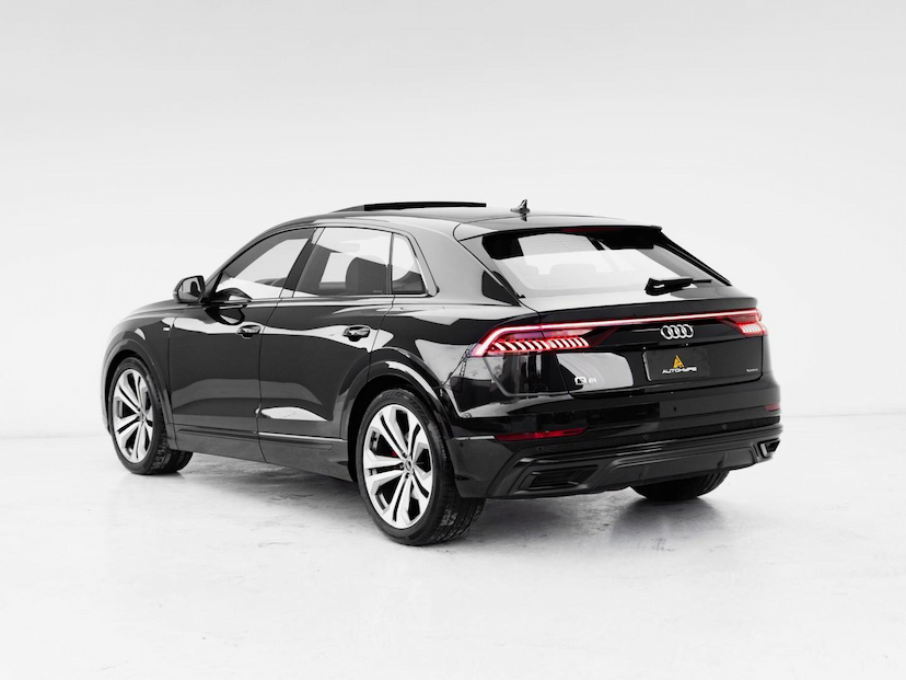 Foto do veículo AUDI Q8 SPORTBACK HIBRIDO 2023 23.465 KM 449.000,00