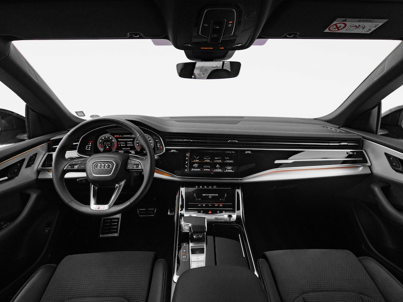 Foto do veículo AUDI Q8 SPORTBACK HIBRIDO 2023 23.465 KM 449.000,00