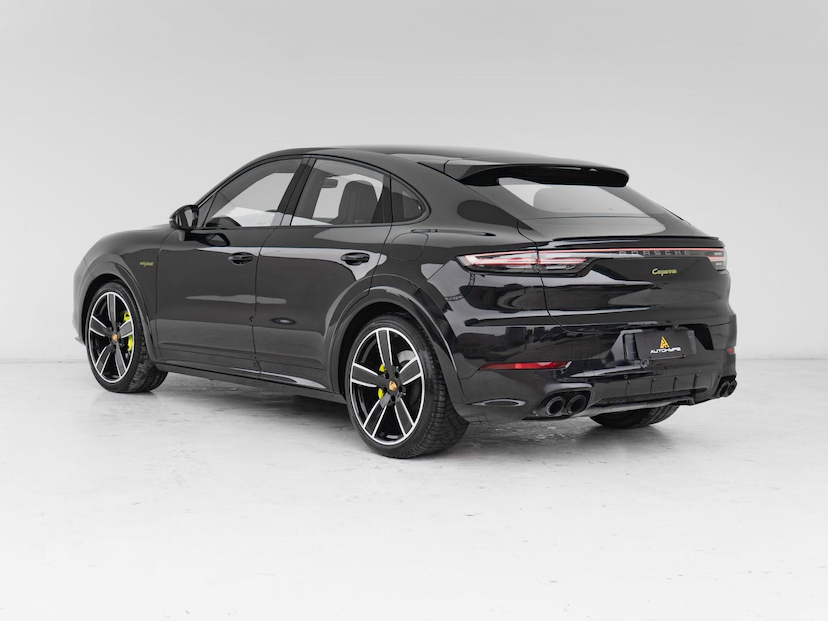 Foto do veículo PORSCHE CAYENNE COUPE E-HYBRID 2022 25.929 KM 568.500,00