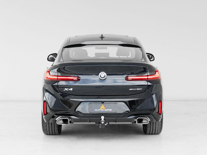Foto do veículo BMW X4 30I M SPORT 2024 24.095 KM 339.000,00