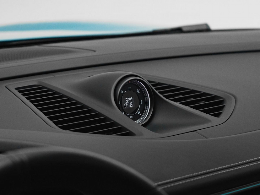 Foto do veículo PORSCHE MACAN 4 ELÉTRICA 2024 3.610 KM 599.000,00
