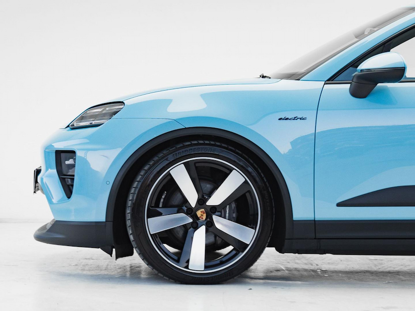 Foto do veículo PORSCHE MACAN 4 ELÉTRICA 2024 3.610 KM 599.000,00