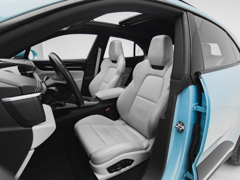 Foto do veículo PORSCHE MACAN 4 ELÉTRICA 2024 3.610 KM 599.000,00