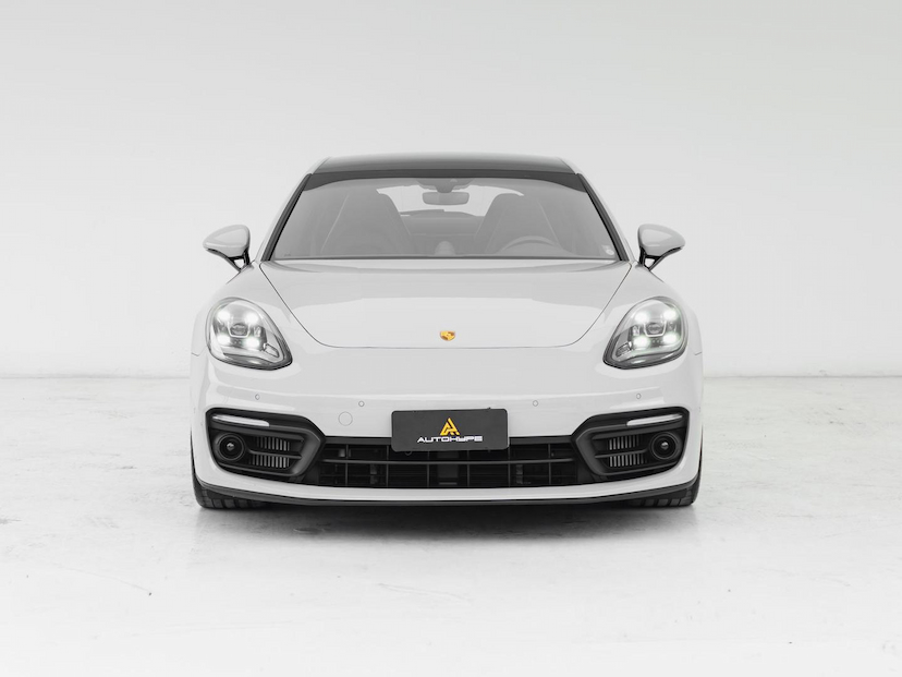 Foto do veículo PORSCHE PANAMERA  4EHYB 2023 19.450 KM 619.000,00