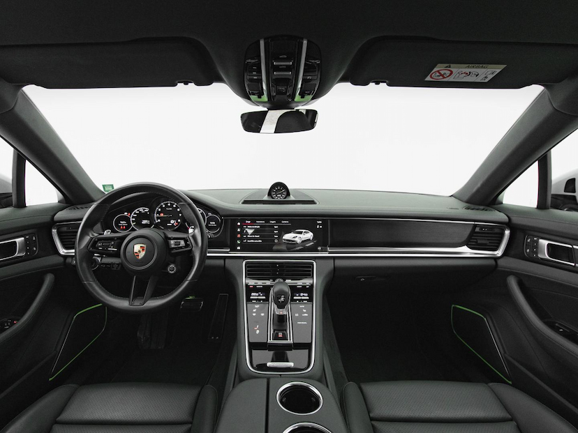 Foto do veículo PORSCHE PANAMERA  4EHYB 2023 19.450 KM 619.000,00