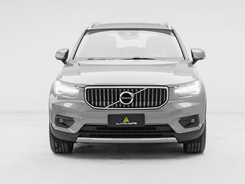 Foto do veículo VOLVO XC40  T5H INSCRIP 2021 35.300 KM 174.900,00