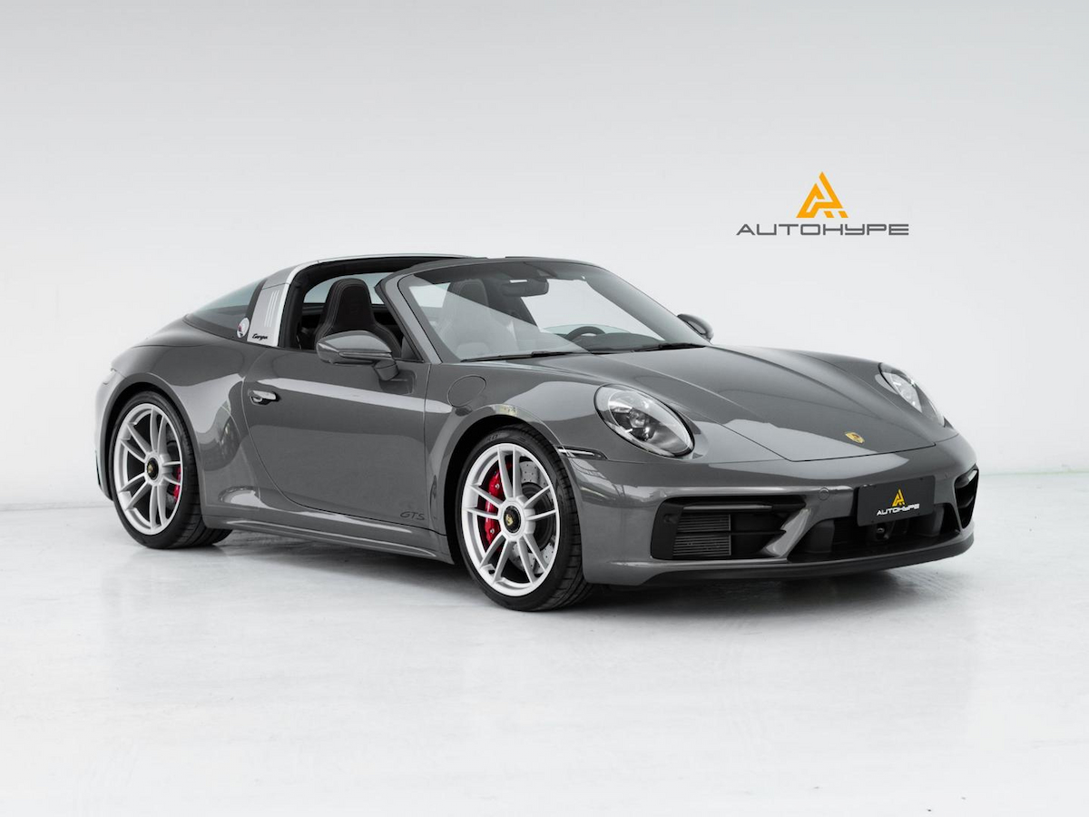 Foto do veículo PORSCHE 911  TARGA 4GTS 2024/2024 4.646 KM R$ 1.179.000,00