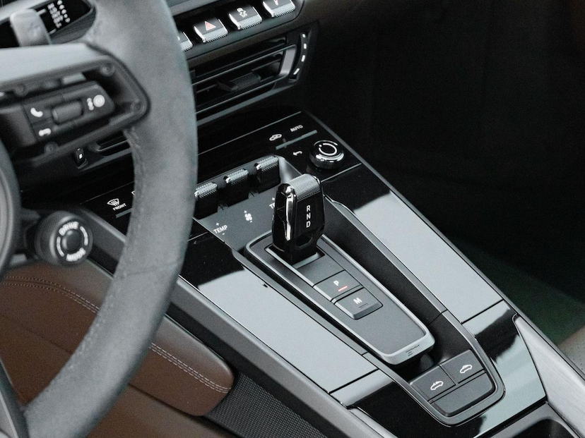 Foto do veículo PORSCHE 911  TARGA 4GTS 2024 4.646 KM 1.139.000,00