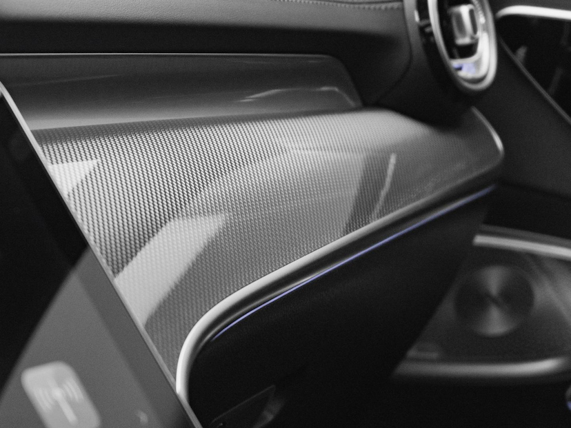 Foto do veículo MERCEDES-BENZ C 300 C300 AMG LINE 2025 15.475 KM 359.000,00