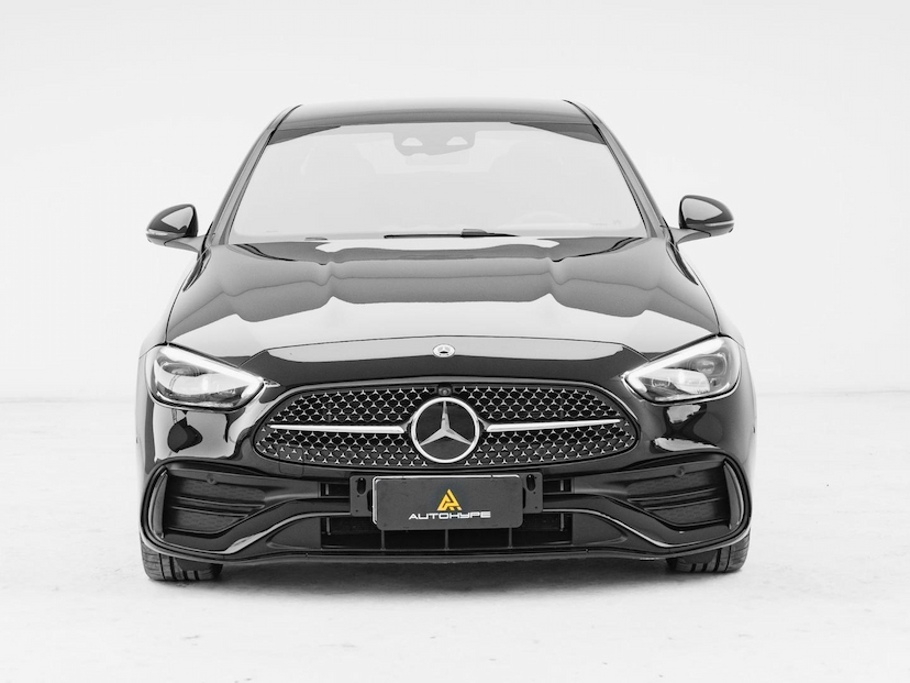 Foto do veículo MERCEDES-BENZ C 300 C300 AMG LINE 2025 15.475 KM 359.000,00