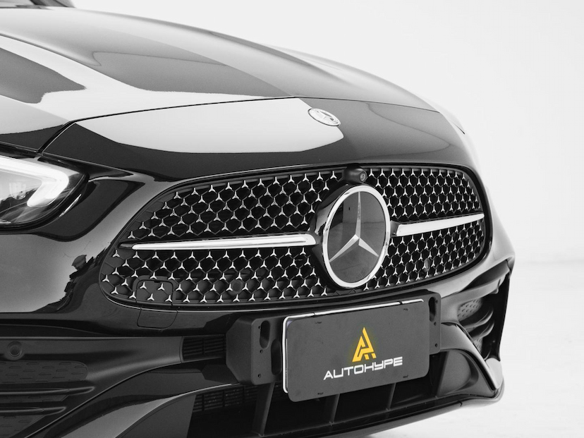 Foto do veículo MERCEDES-BENZ C 300 C300 AMG LINE 2025 15.475 KM 359.000,00