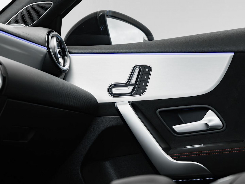 Foto do veículo MERCEDES-BENZ A 45 AMG  4M 2023 26.980 KM 389.000,00