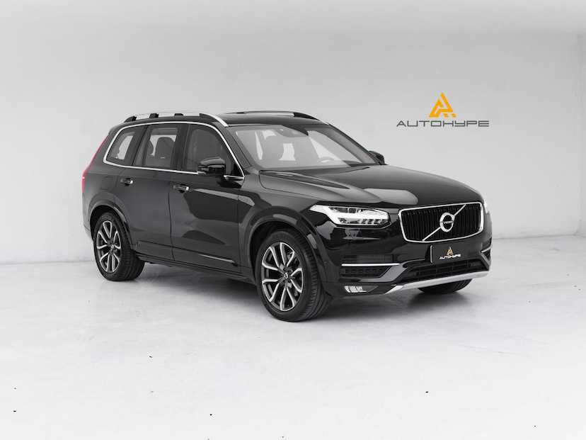 Foto do veículo VOLVO XC90  T6 MOMENTUM 2019 102.296 KM 179.800,00