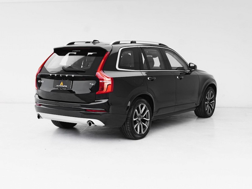Foto do veículo VOLVO XC90  T6 MOMENTUM 2019 102.296 KM 179.800,00