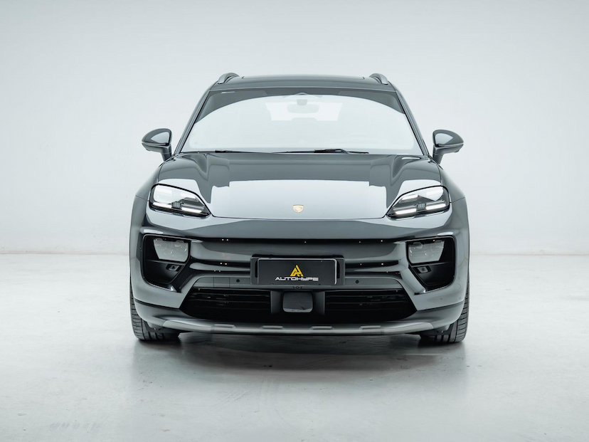 Foto do veículo PORSCHE MACAN  E4S 2025 3.815 KM 638.500,00