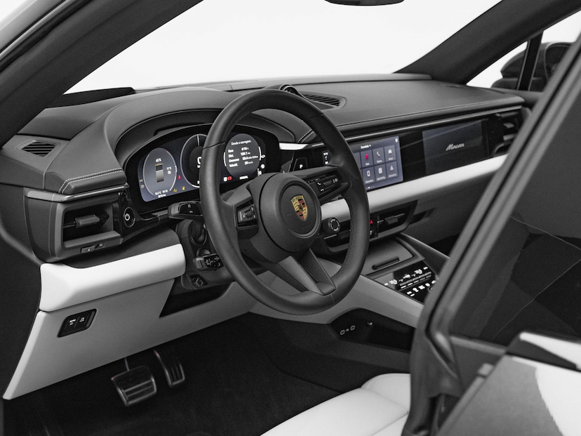 Foto do veículo PORSCHE MACAN  E4S 2025 3.815 KM 638.500,00