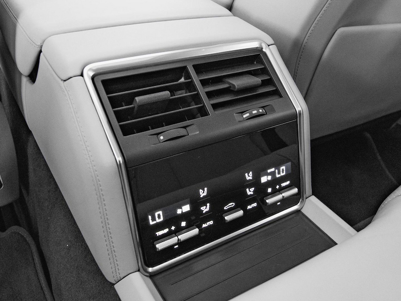 Foto do veículo PORSCHE PANAMERA 4S E-HYBRID 2021 7.031 KM 615.000,00