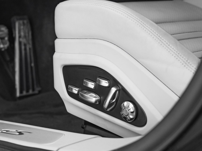 Foto do veículo PORSCHE PANAMERA 4S E-HYBRID 2021 7.031 KM 615.000,00
