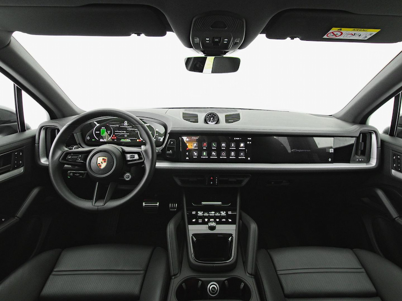 Foto do veículo PORSCHE CAYENNE  S PHEV 2024 15.682 KM 700.000,00