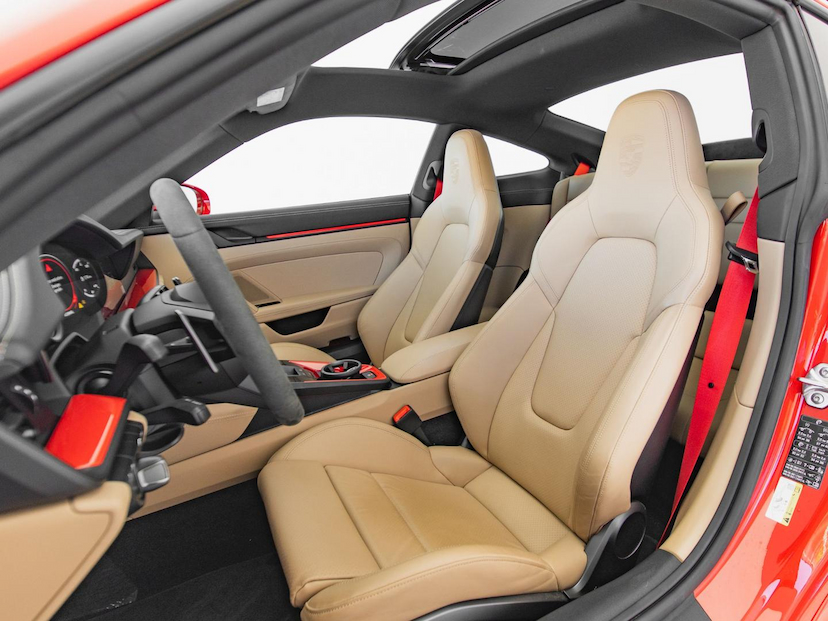 Foto do veículo PORSCHE 911  GTS 2024 3.895 KM 959.000,00
