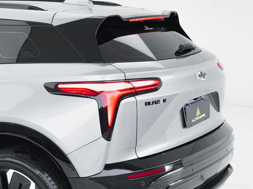 Foto do veículo CHEVROLET BLAZER EV RS (ELÉTRICO) 2024 4.436 KM 339.800,00
