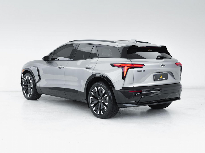Foto do veículo CHEVROLET BLAZER EV RS (ELÉTRICO) 2024 4.436 KM 339.800,00
