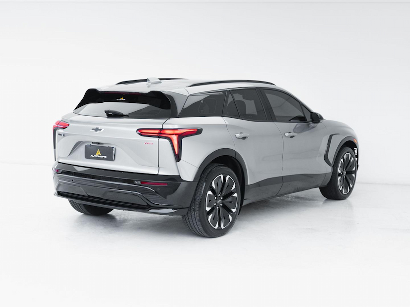 Foto do veículo CHEVROLET BLAZER EV RS (ELÉTRICO) 2024 4.436 KM 339.800,00