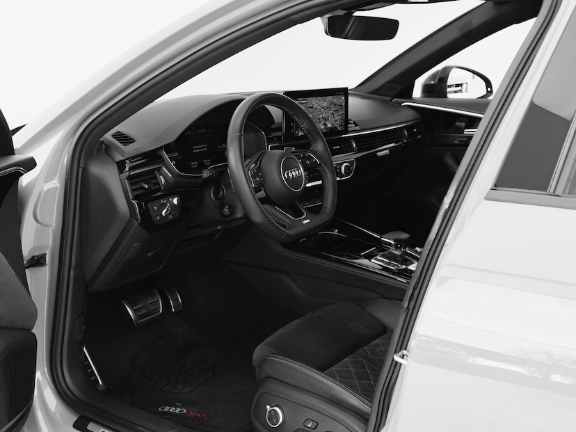 Foto do veículo AUDI RS4 AVANT 2021 39.781 KM 479.000,00